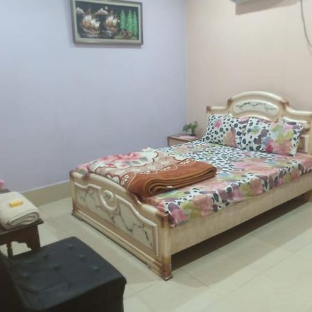 Sukkur Palm Valley Hotel מראה חיצוני תמונה
