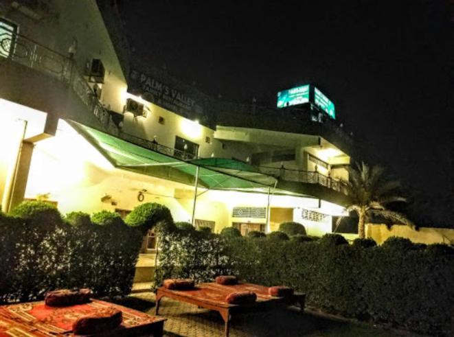 Sukkur Palm Valley Hotel מראה חיצוני תמונה
